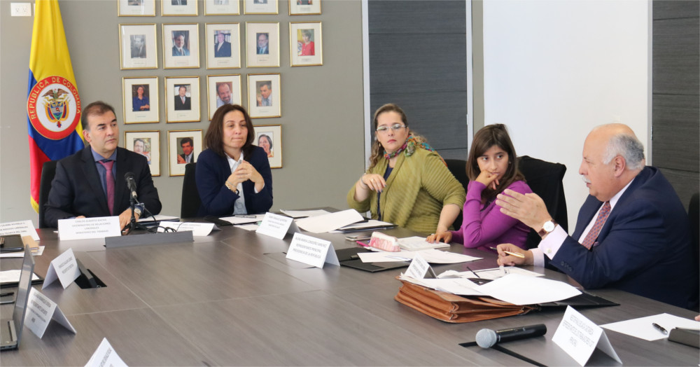 Consejo de Riesgos Laborales aprueba implementación de Sistema de Información y revisión de tabla de clasificación de actividades económicas
