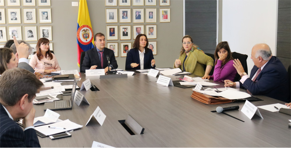 Consejo de Riesgos Laborales aprueba implementación de Sistema de Información y revisión de tabla de clasificación de actividades económicas
